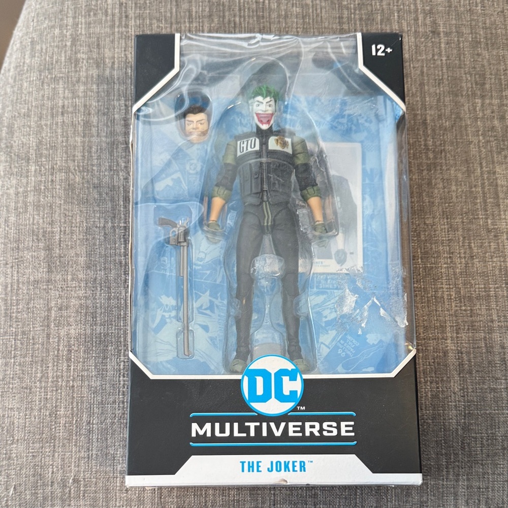 DC Multiverse The Joker Batman: White Knight figure